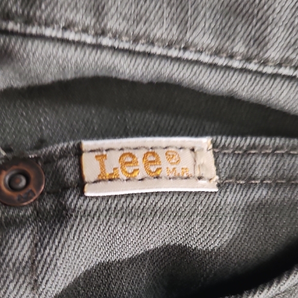 Lee Jeans Womens 18 Olive Green Straight Cropped Leg Pants - Picture 10 of 12